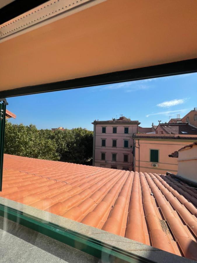 Il Cappellaio Matto Livorno Exterior foto
